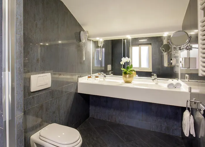 Della Torre Argentina 3* Roma