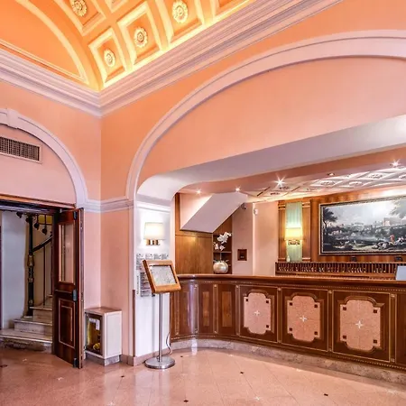 Della Torre Argentina Hotell 3*