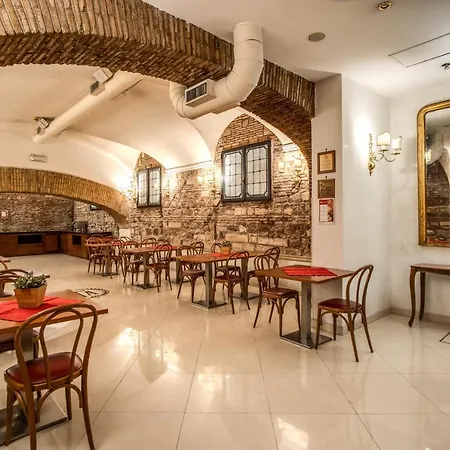 Della Torre Argentina 3*