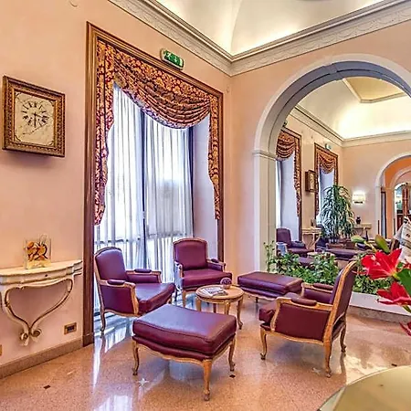 Della Torre Argentina Hotel 3*