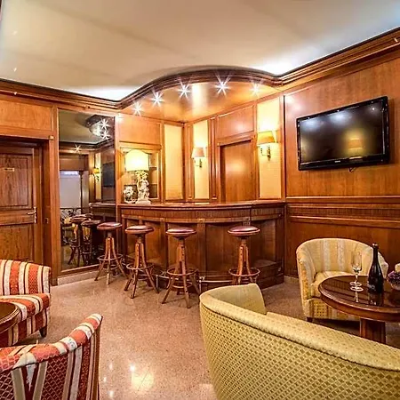 Hotel Della Torre Argentina 3*