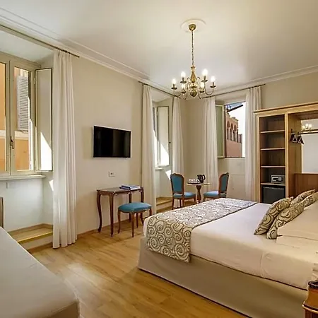 Della Torre Argentina Hotel 3*