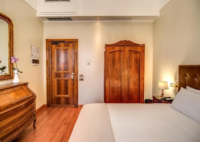 Della Torre Argentina Hotel 3*