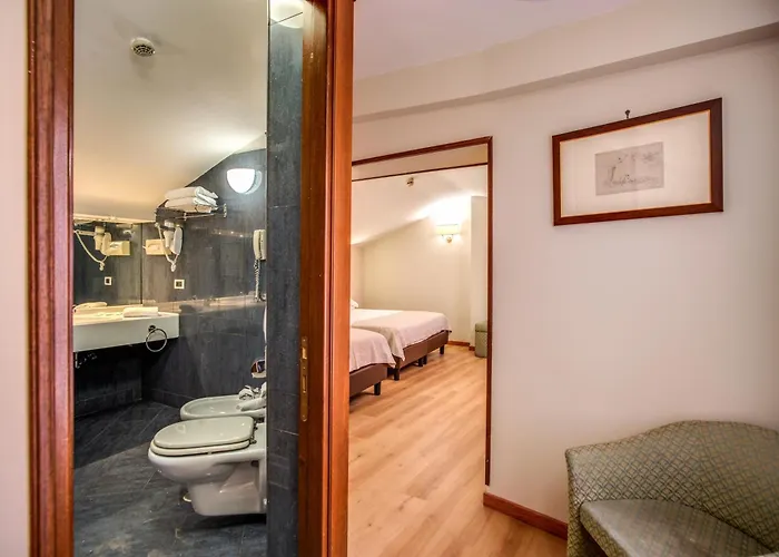 Della Torre Argentina Отель