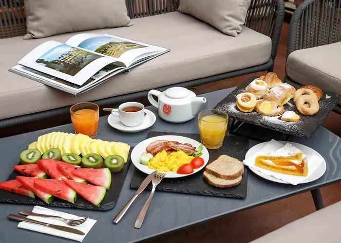 Отель Della Torre Argentina Рим