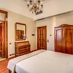 Hotel Della Torre Argentina Rome