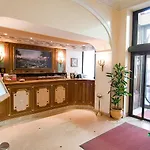 Della Torre Argentina 3*